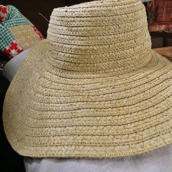 Ann Taylor Wide-Brimmed Gold Straw Sun Hat - Picture 2 of 6